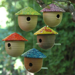 Ways To Designing And Building Your Own Bird House